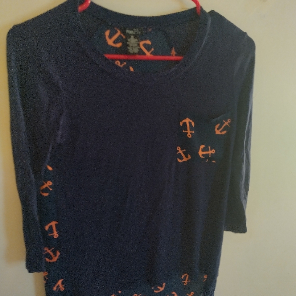 Rue 21 anchor mid sleeve